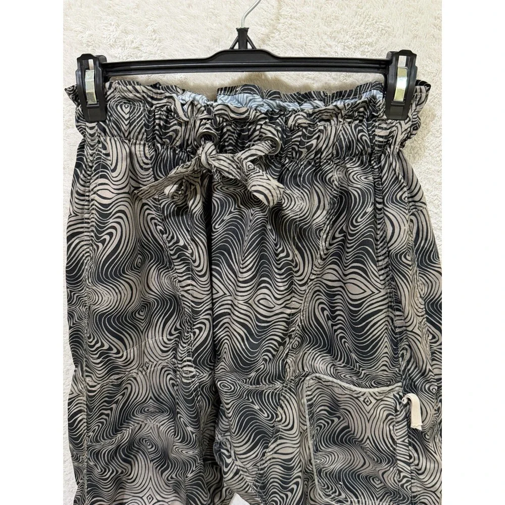 Free People FP‎ Movement Women's XS Spring Trekker Cargo Pants Black Swirl
